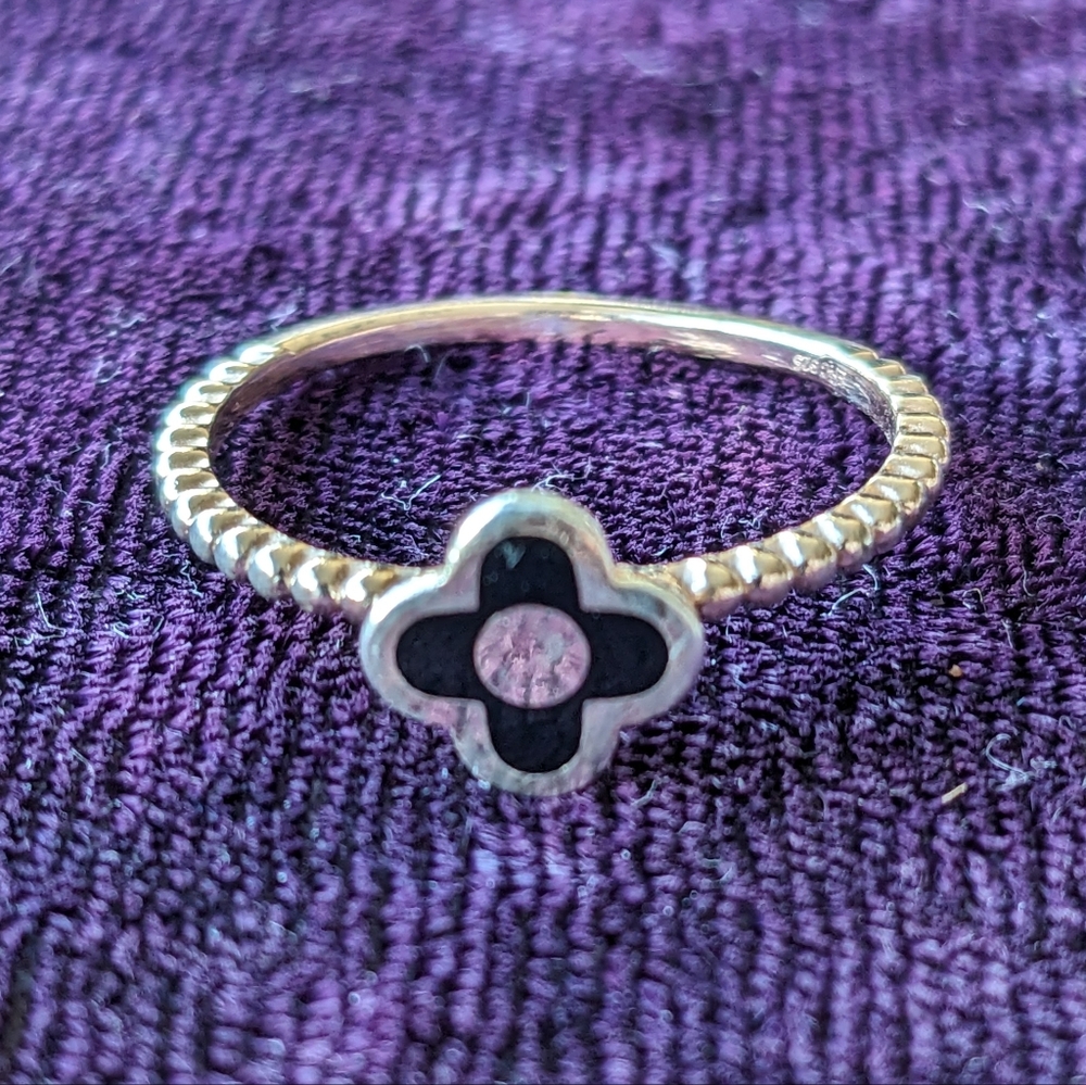 Vintage 925 Sterling Silver Stacking Ring With Black Onyx Inlay Clover Leaf